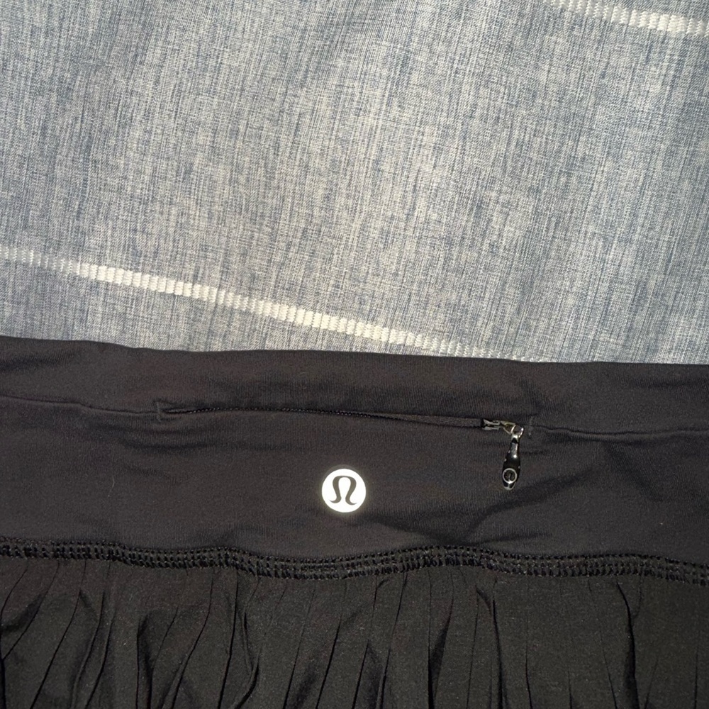 Lululemon Womens SZ 6 Pleat To Street Black Pleated Mini Skirt Skort II - Picture 6 of 9